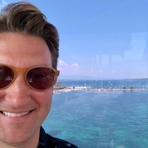 Meet your Posher, Thomas